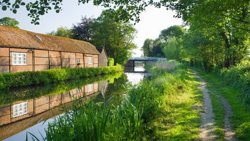 The towpath near Newark Mill